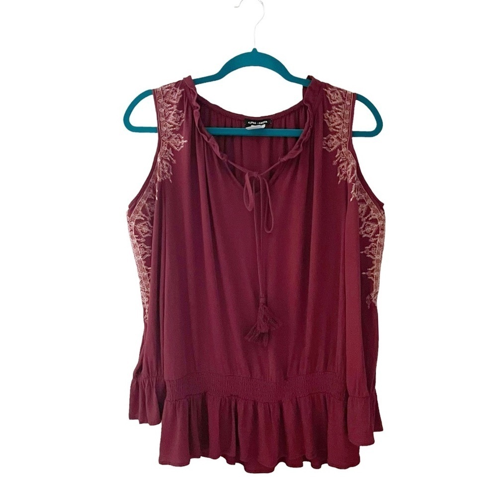 Alpha Amour Maroon Cold Shoulder Tassel Flare Sleeve Ruffle Hem Blouse
